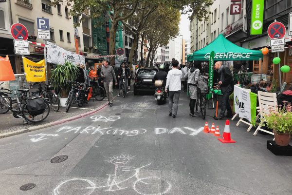 Die Straßen zurückerobern – Park(ing) Day 2018