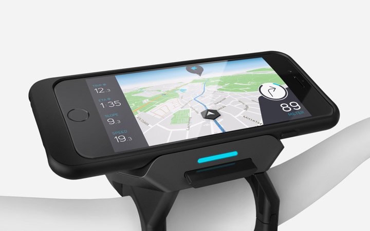 Cobi Hub mit Smartphone © Robert Bosch GmbH
