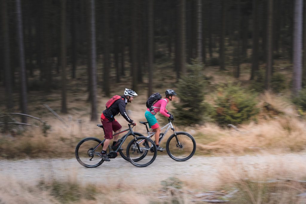 Mountainbikes für sportliche Tagestouren im groben Gelände