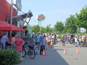 Fahrradflohmarkt bei Fahrrad XXL Kalker Fahrradflohmarkt bei Fahrrad XXL Kalker