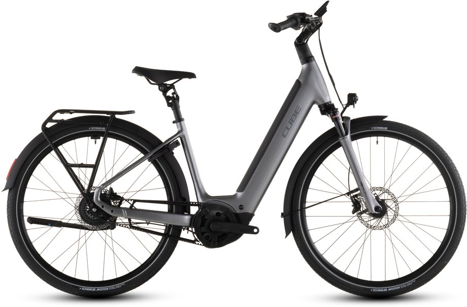 Cube Supreme Hybrid Deluxe Pro 600 Silber Modell 2026