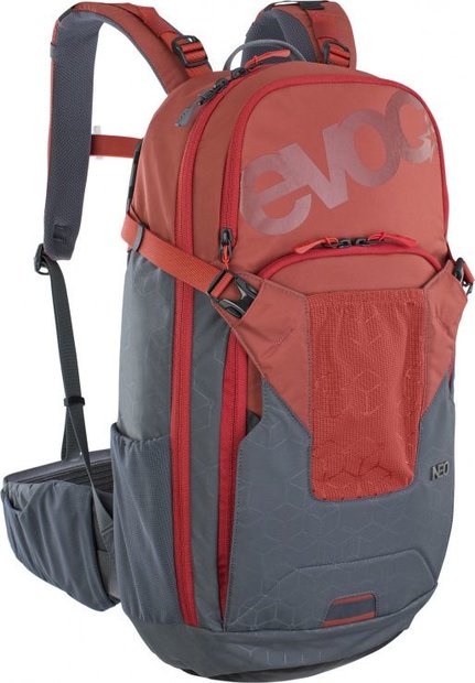 Evoc Neo 16 Rot Modell Aktion