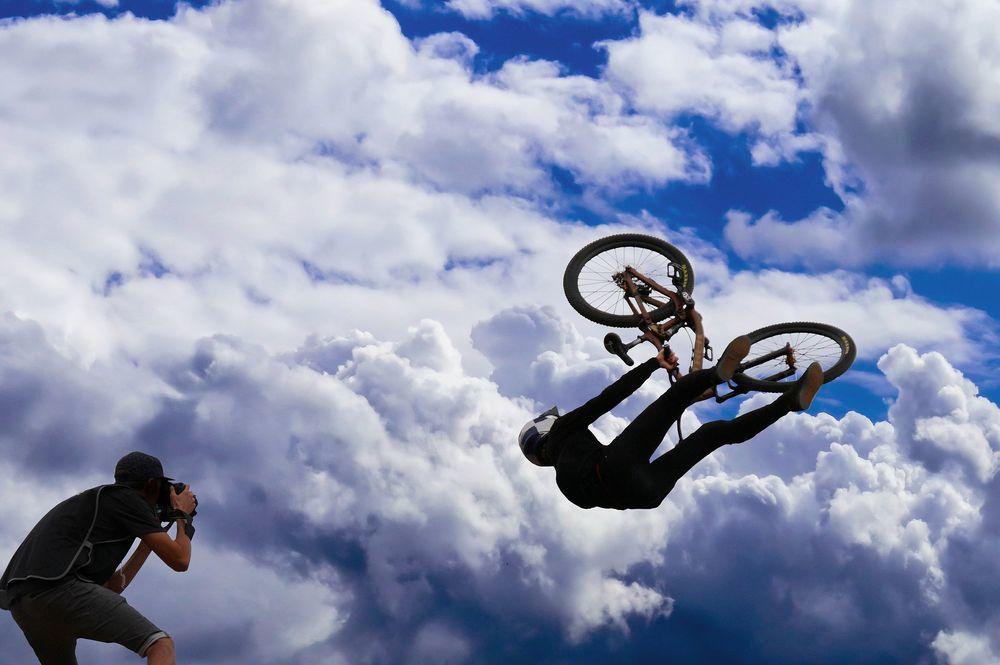 Backflip Dirtbike Bild