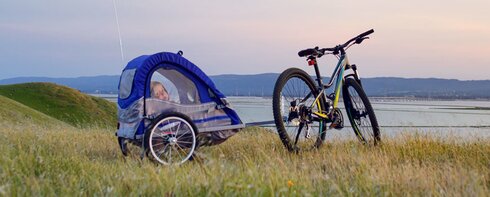 Fahrrad- und Kinderanhänger 